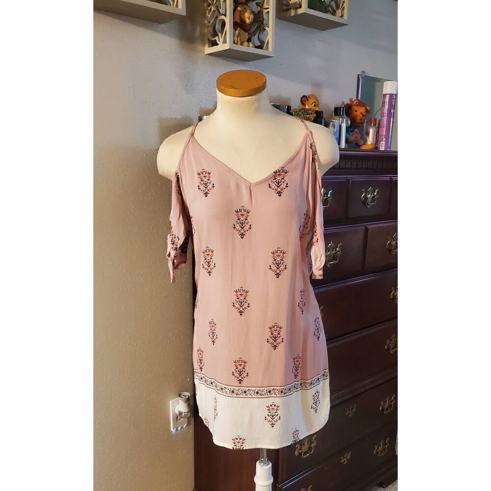 LA HEARTS COLD SHOULDER TOP
